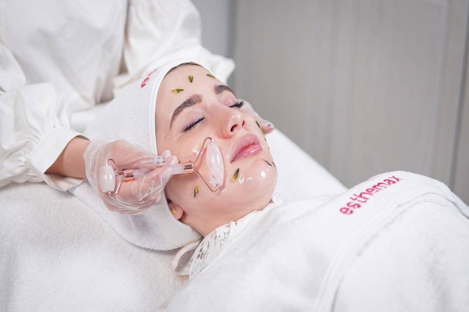 Homepage for Beauty & Skincare Skincare and Body Care glycolic acid peels